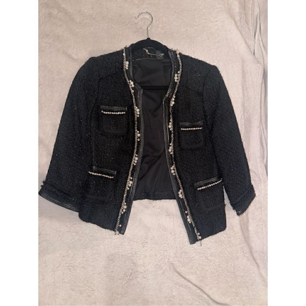 WHITE BLACK brand size 2 women’s jacket size 2 elegant